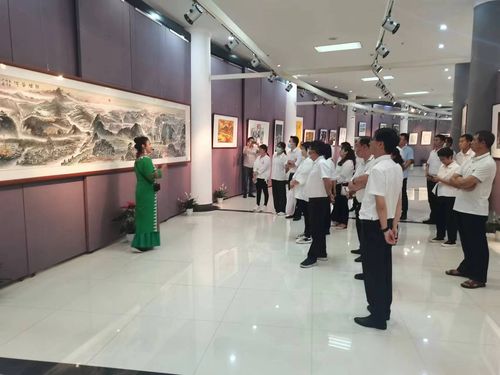 筑牢思想防線，涵養(yǎng)清風(fēng)正氣——各部門單位組織參觀廉潔文化主題展暨文化藝術(shù)交流活動